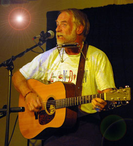 David Mallett performs at the Rose Garden Cofeehouse in 2005 ~ Photo by Stephen Ide